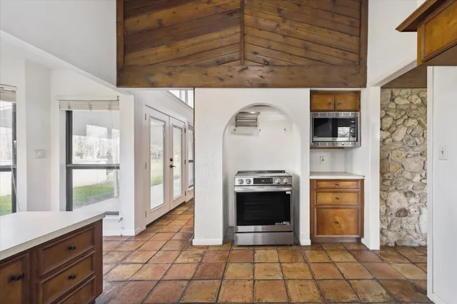 $499,900 | 1203 Half Moon Drive, Wharton, TX 77488