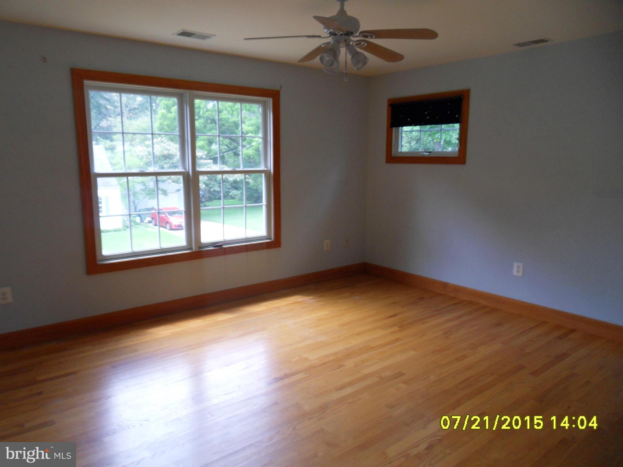 2847 West George Mason Road Falls Church, VA 22042 - Photo 13 of 22 Interior (General)