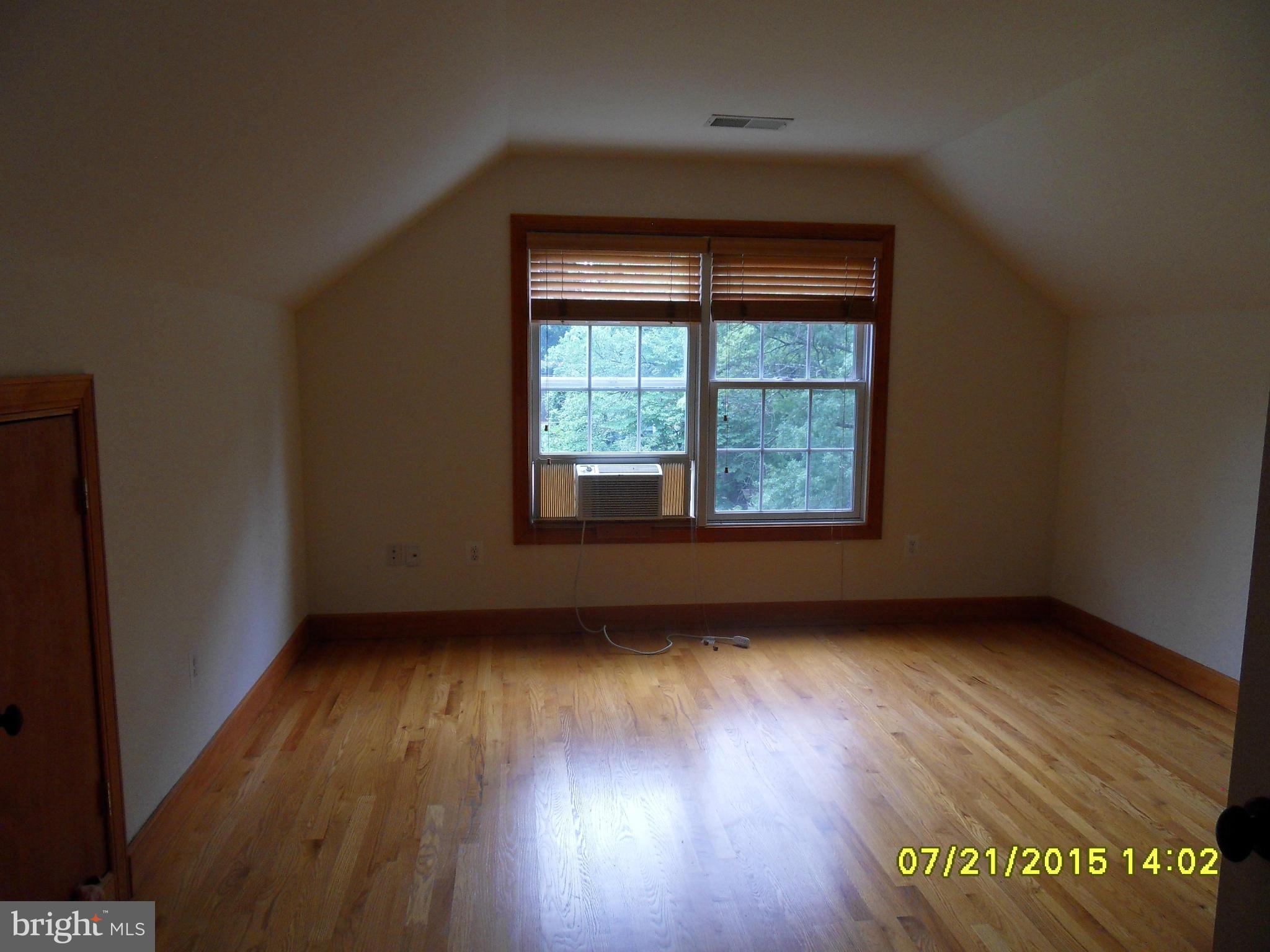 2847 West George Mason Road Falls Church, VA 22042 - Photo 8 of 22 Interior (General)