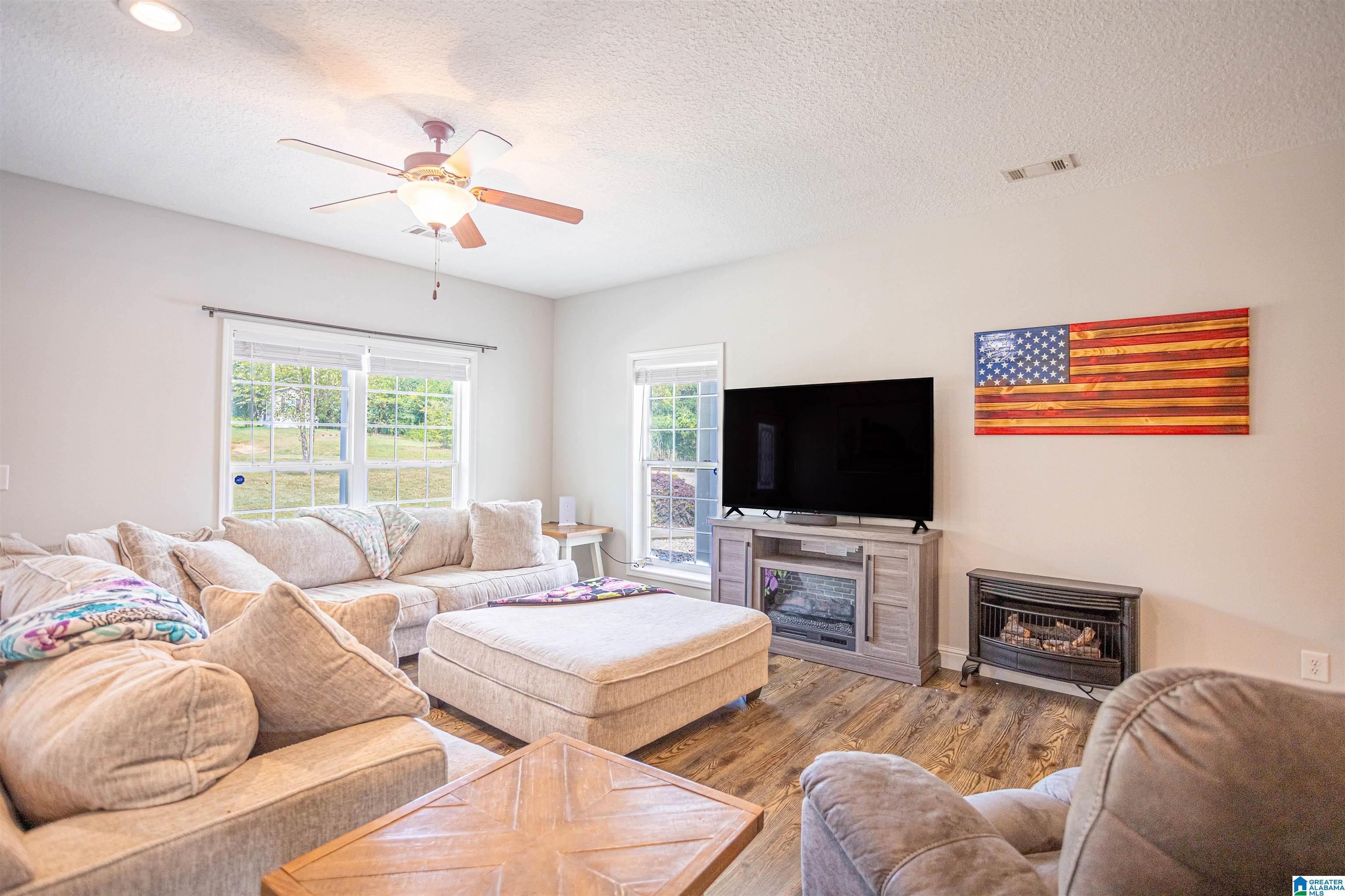 6964 New Liberty Road Jacksonville, AL 36265 - Photo 5 of 33