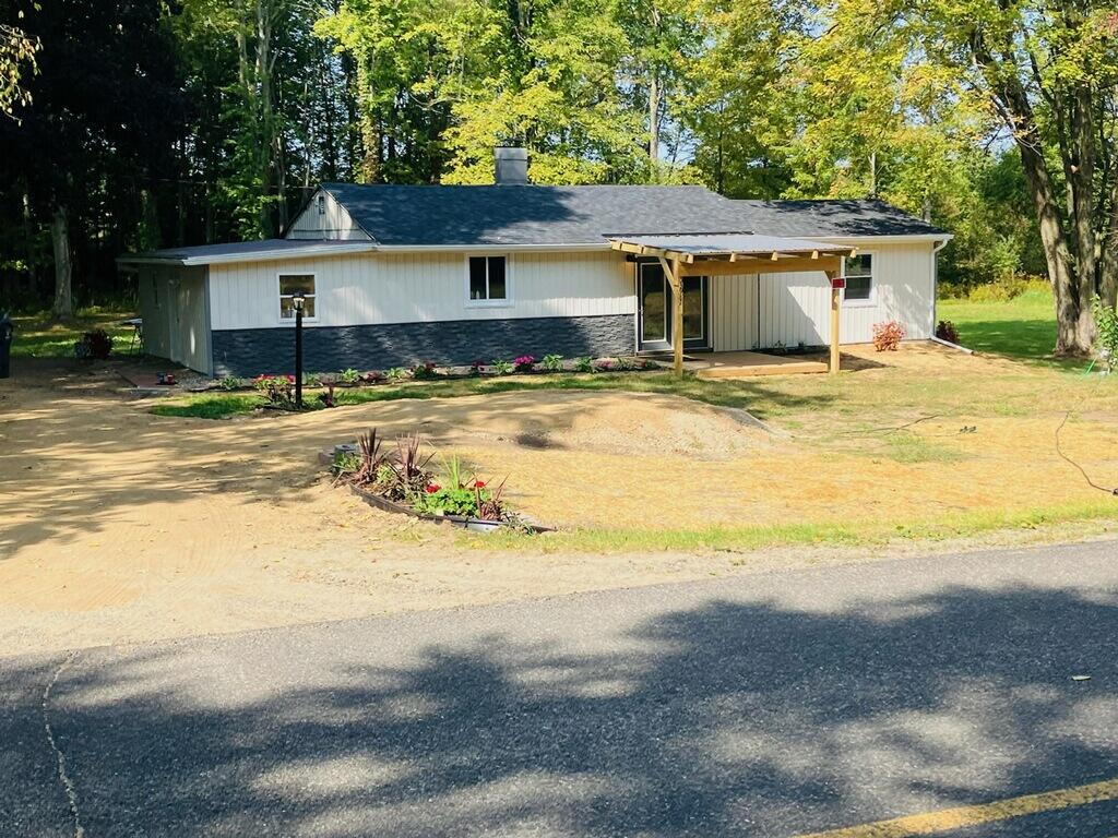 53982 Baseline Road Grand Junction, MI 49056 - Photo 1 of 12 baseline ext after