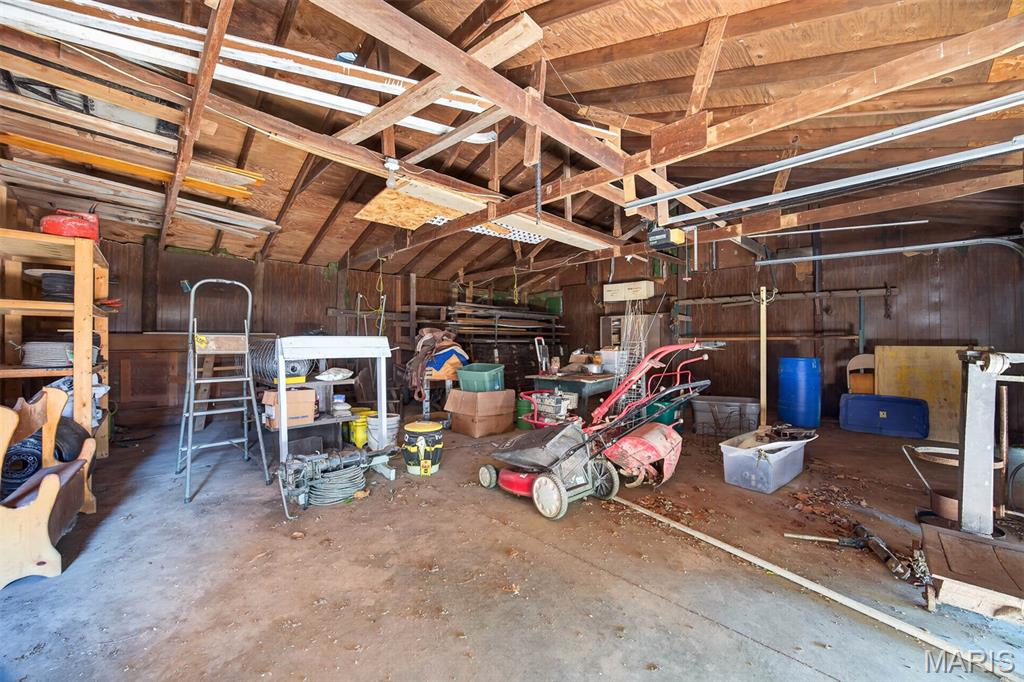 13103 Trestle Road Highland, IL 62249 - Photo 33 of 49