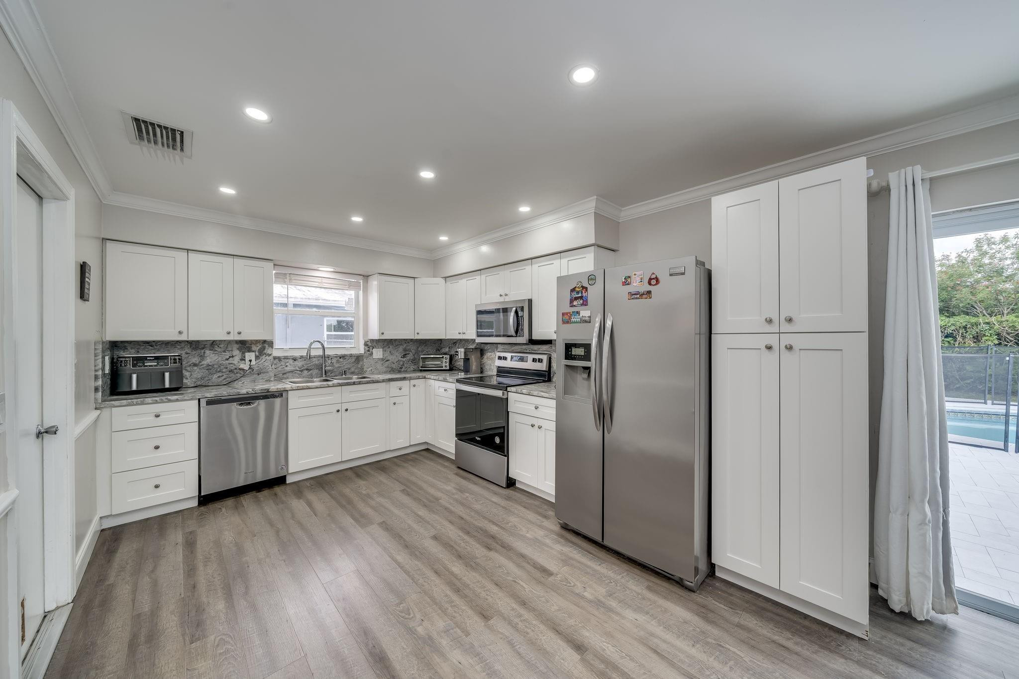 10942 Gable Street Boca Raton, FL 33428 - Photo 15 of 43 Photo 15
