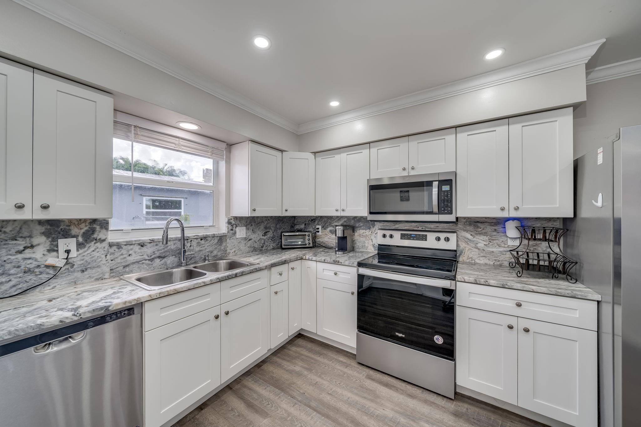 10942 Gable Street Boca Raton, FL 33428 - Photo 16 of 43 Photo 16