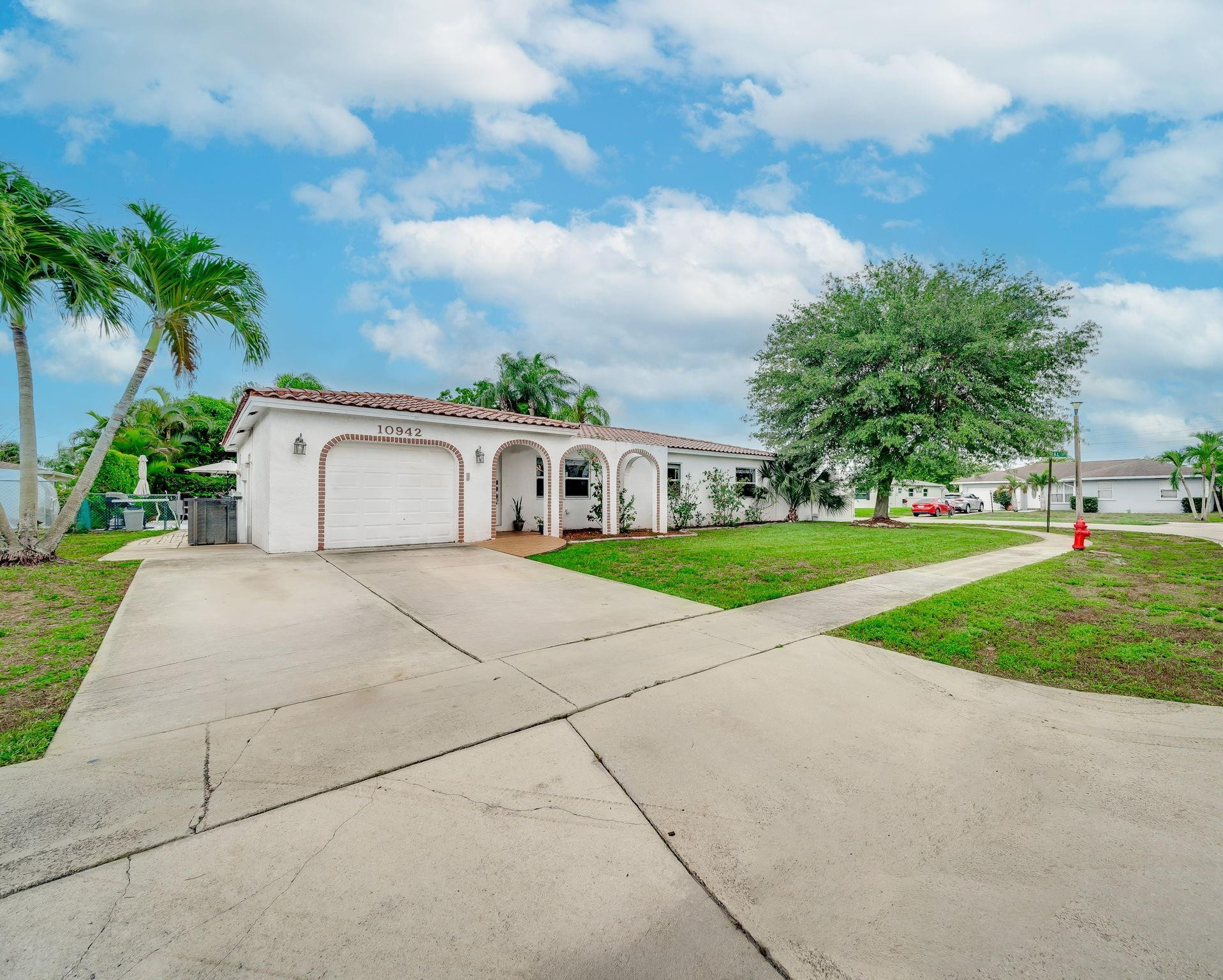 10942 Gable Street Boca Raton, FL 33428 - Photo 2 of 43 Photo 2