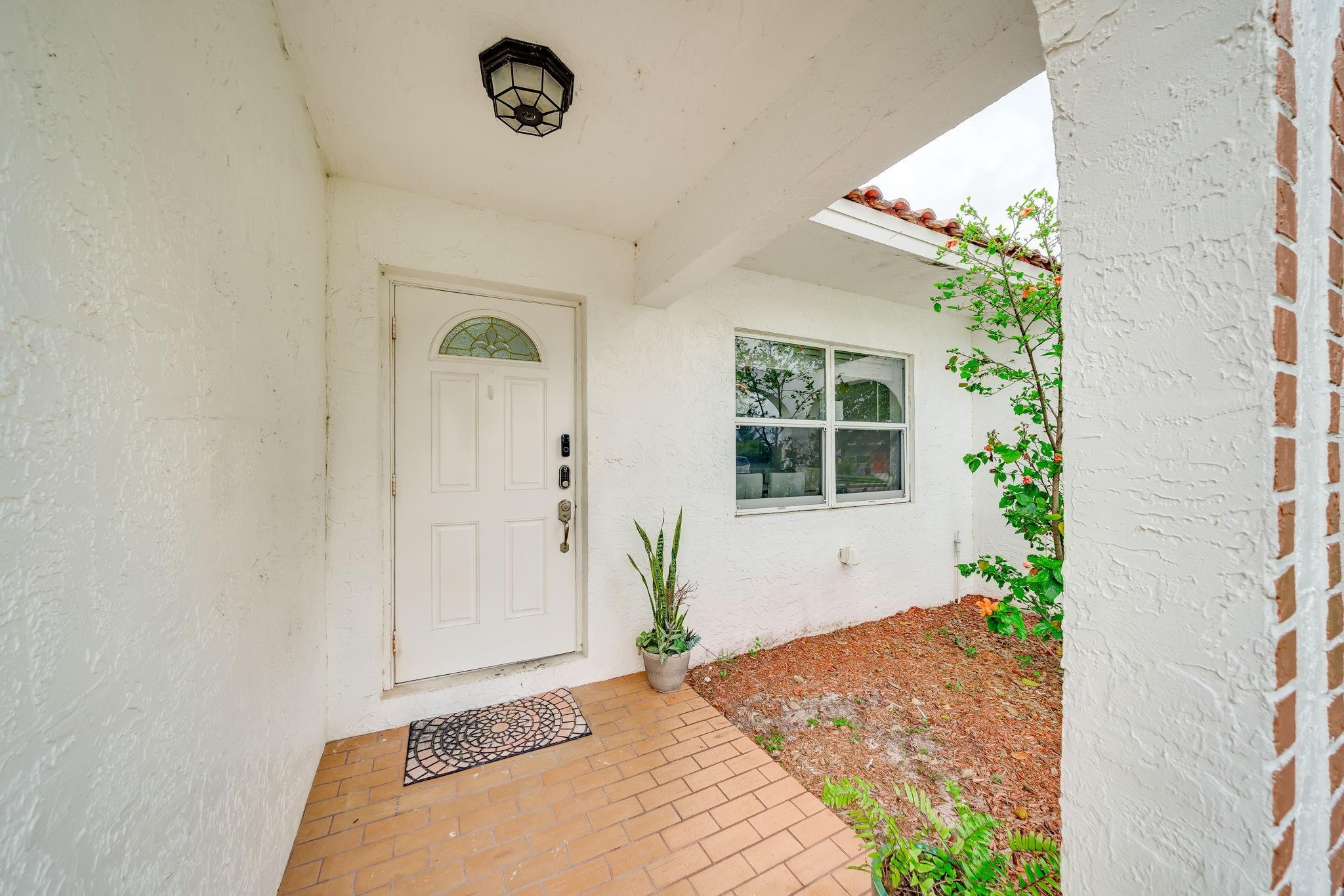 10942 Gable Street Boca Raton, FL 33428 - Photo 4 of 43 Photo 4