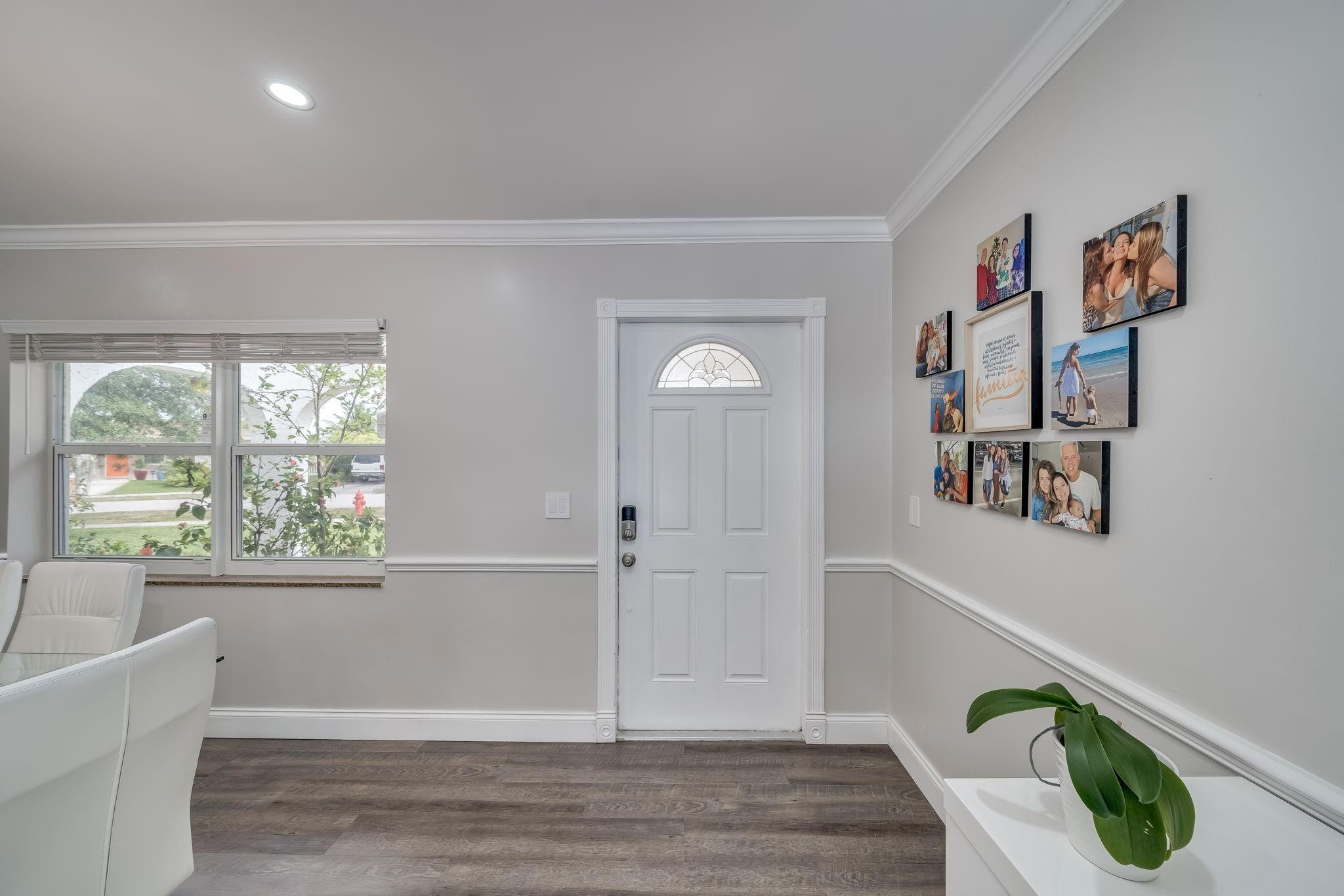 10942 Gable Street Boca Raton, FL 33428 - Photo 5 of 43 Photo 5