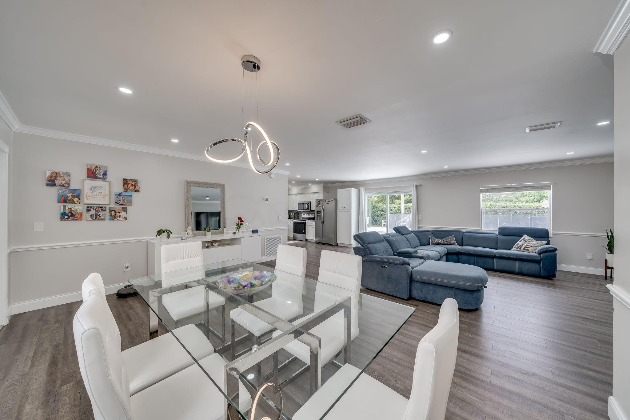 10942 Gable Street Boca Raton, FL 33428 - Photo 9 of 43 Photo 9