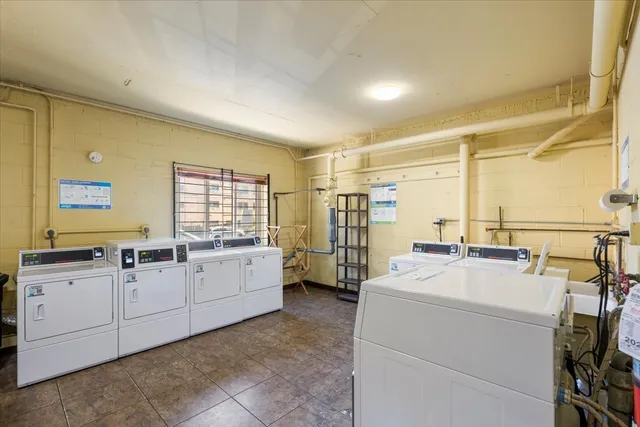 $310,000 | 835 Ridge Avenue, Unit 207, Evanston, IL 60202