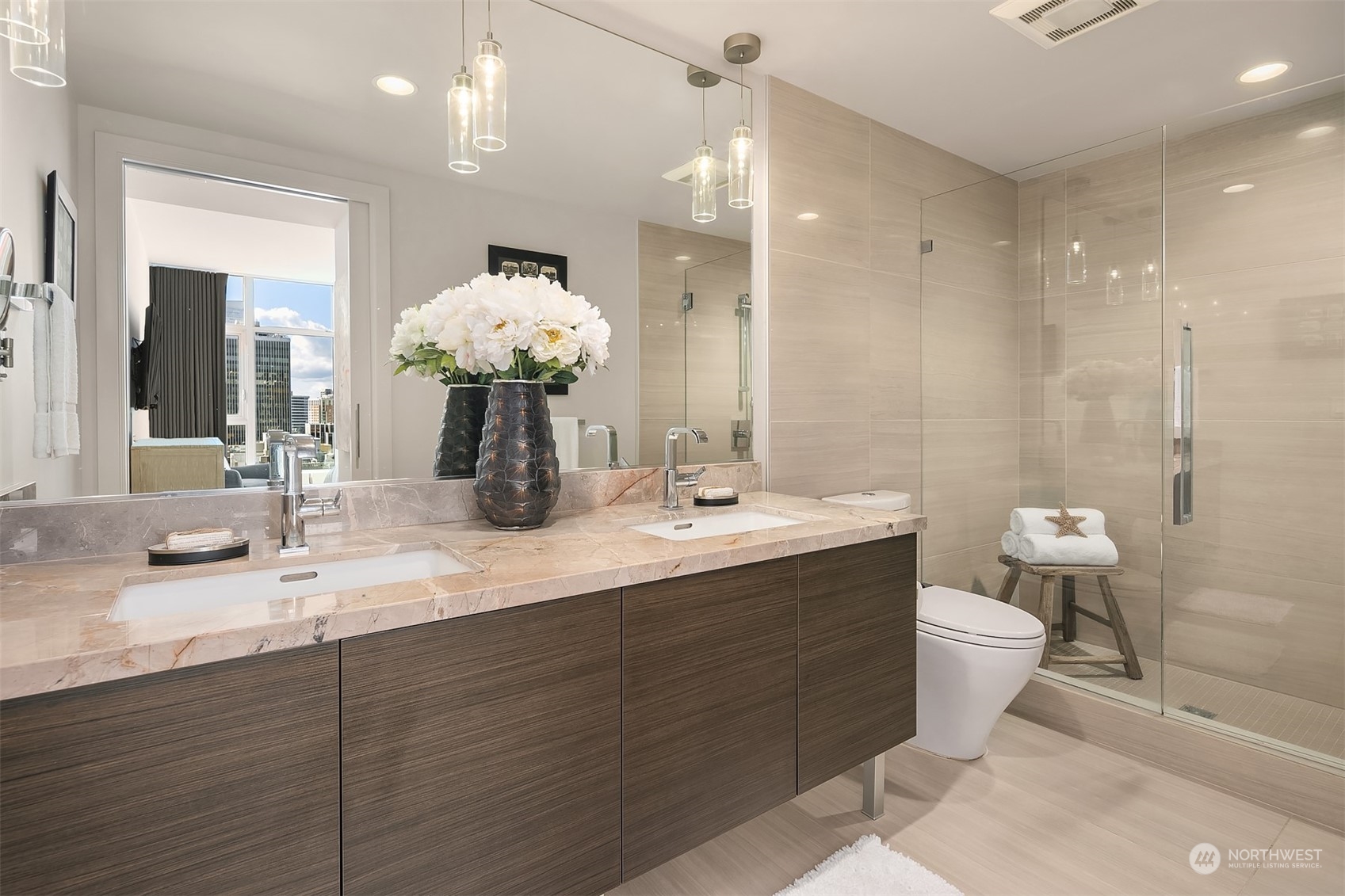 588 Bell Street, Unit 2805S Seattle, WA 98121 - Photo 14 of 40 Gallery Image 14