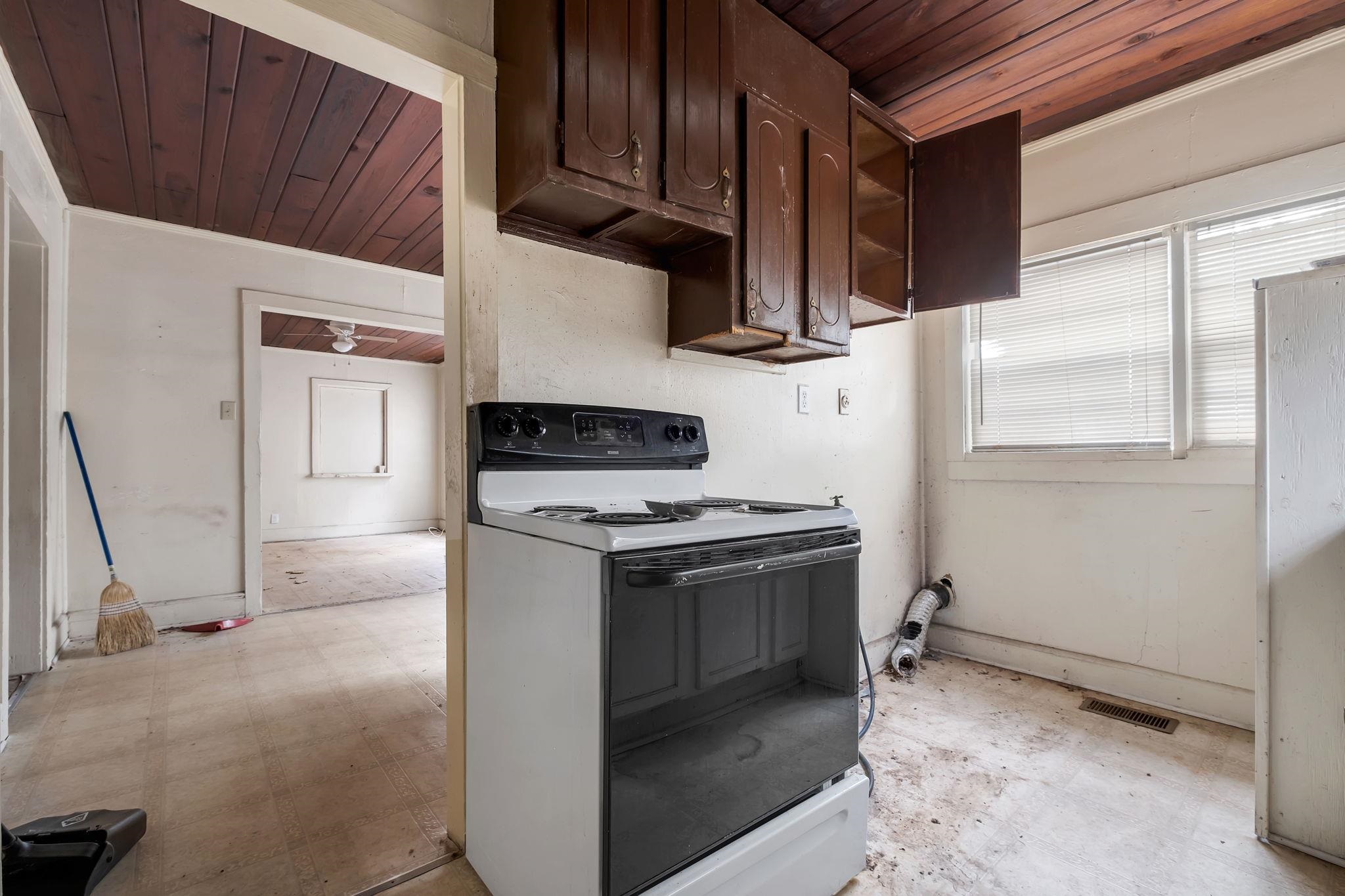 108 Ridge Road Tallahassee, FL 32305 - Photo 6 of 13