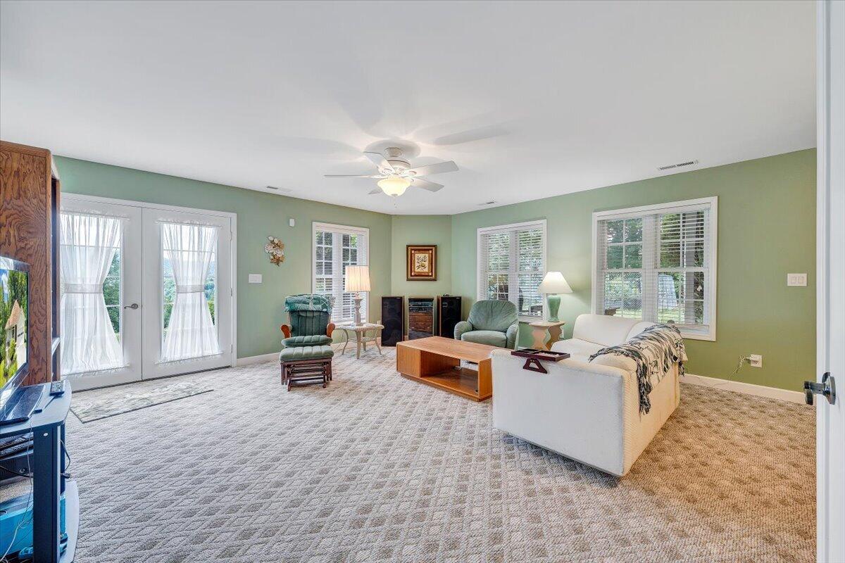 11010 Catawba Road Troutville, VA 24175 - Photo 31 of 68 30-MIB06351