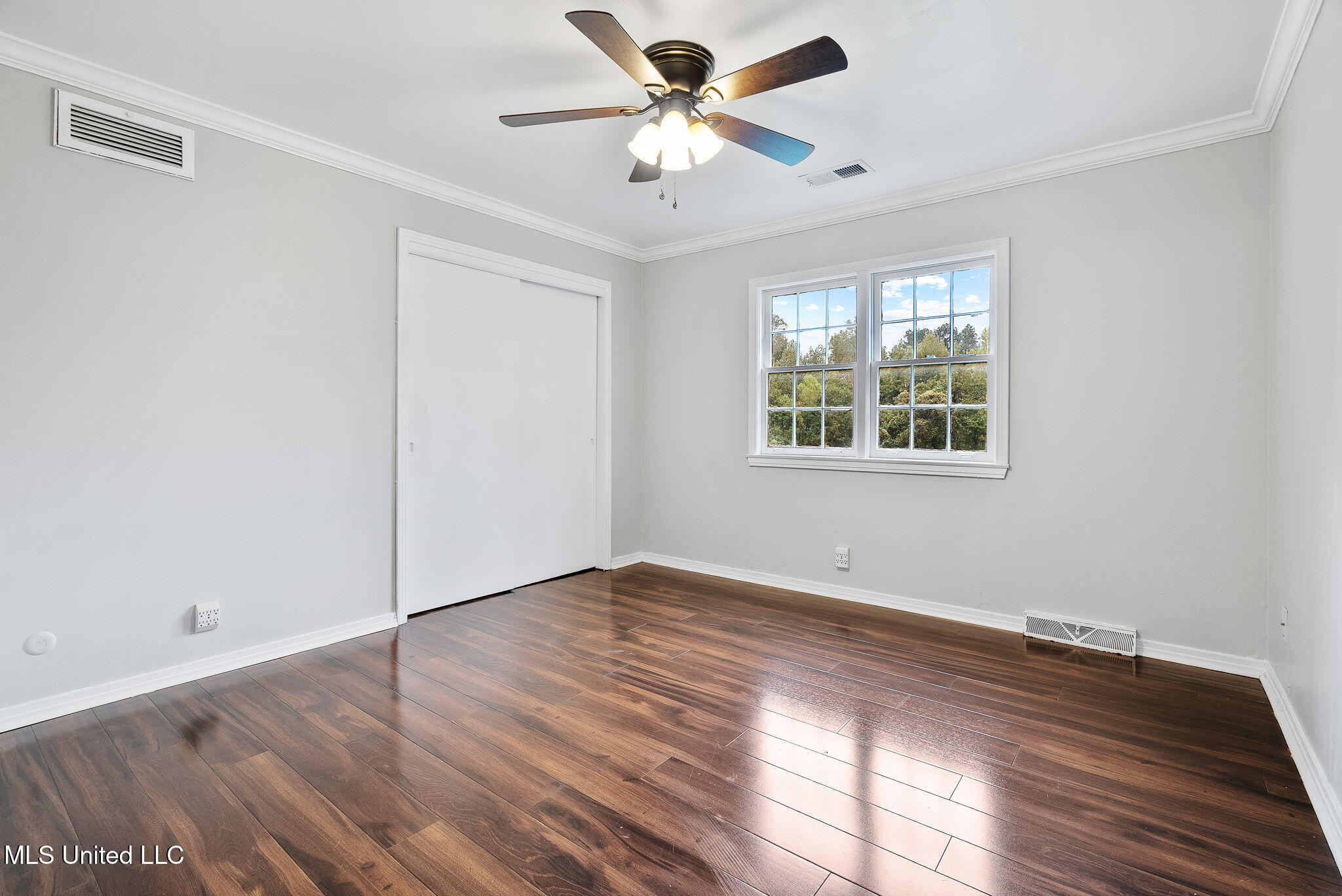 5441 Goodman Road West Horn Lake, MS 38637 - Photo 21 of 32 20-web-or-mls-5441 Goodman Rd-19