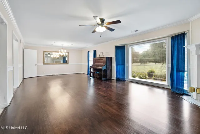 $399,000 | 5441 Goodman Road West, Horn Lake, MS 38637