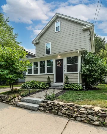 $525,000 | 284 South Street, Northampton, MA 01060