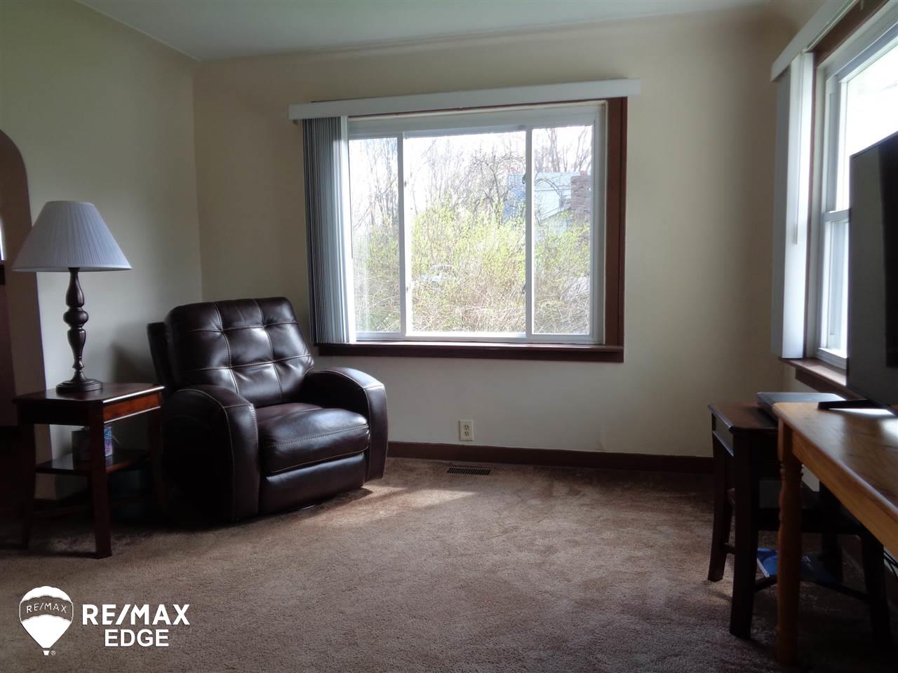 8087 Davison Road Davison, MI 48423 - Photo 10 of 46 31377730-9.JPG
