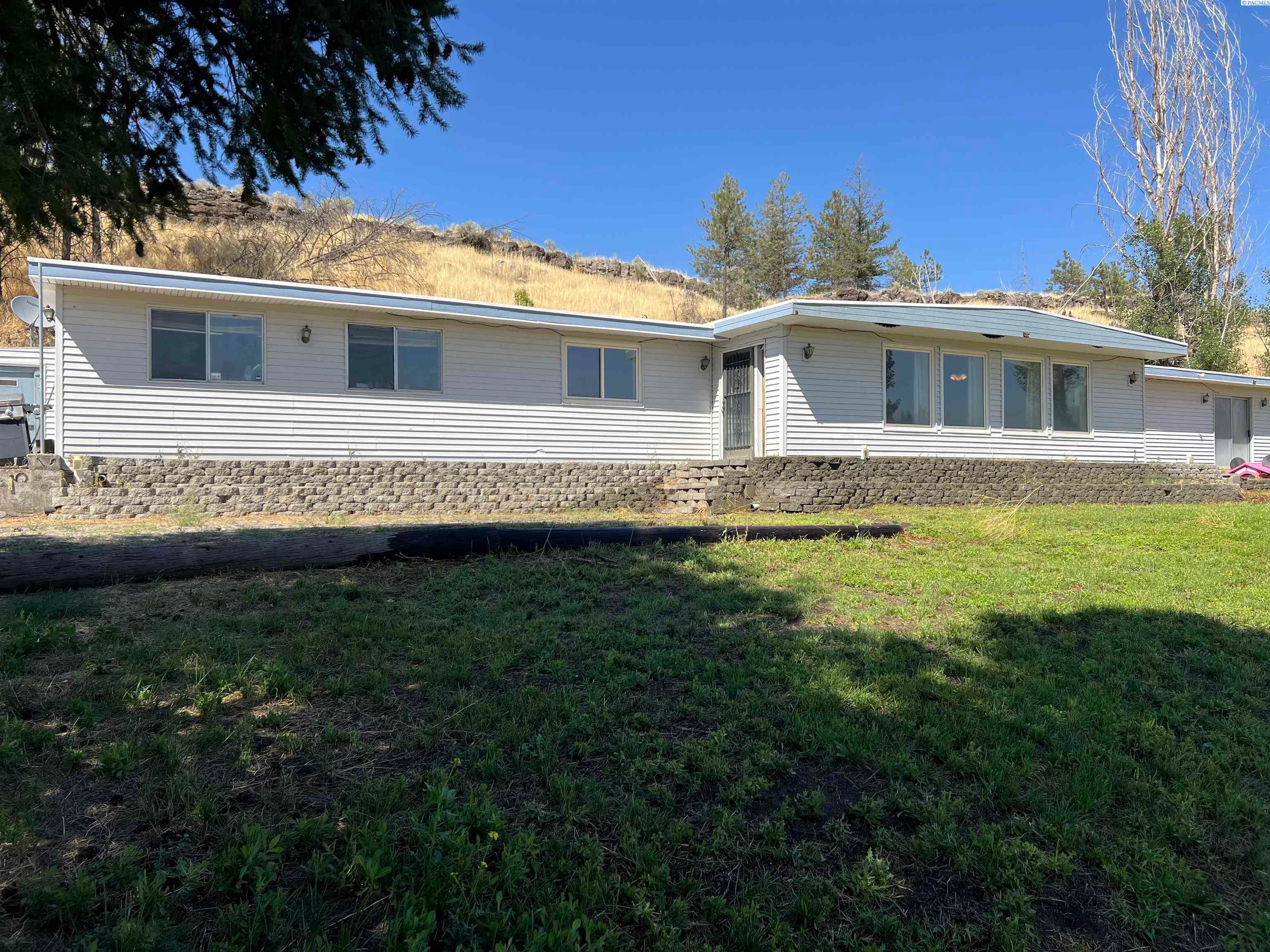 211 Kahlouts Lake Road Prescott, WA 99348 - Photo 1 of 24 Gallery Image 1