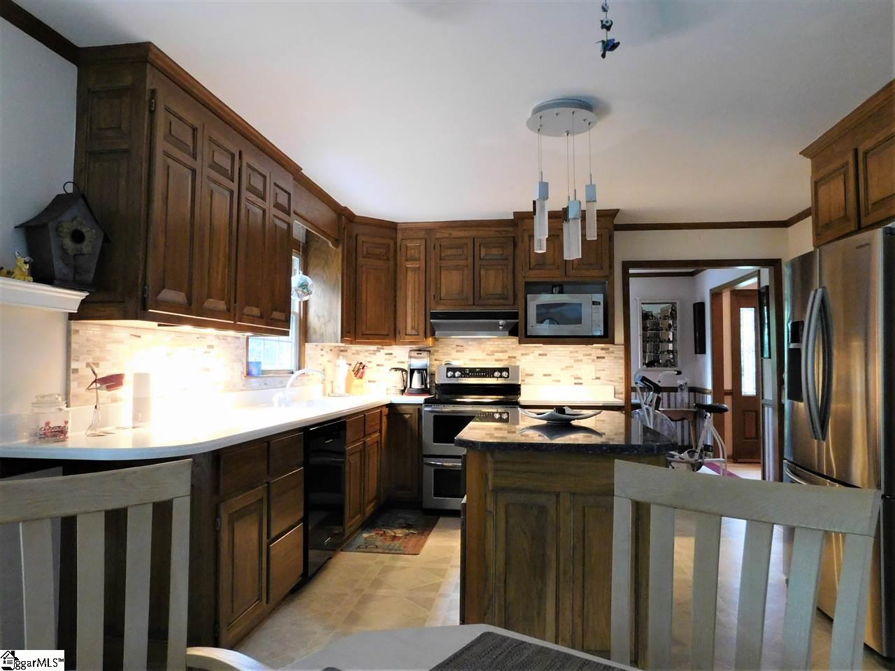 102 Lex Court Greer, SC 29651 - Photo 15 of 49