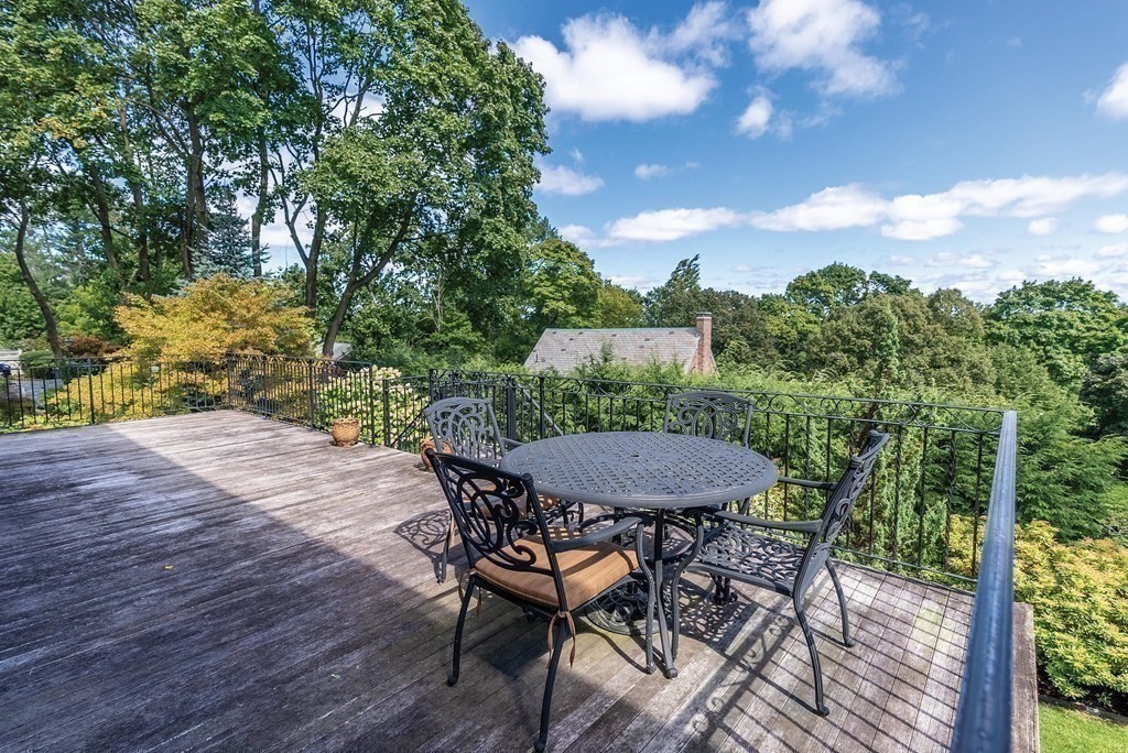 35 Shaw Road Brookline, MA 02467 - Photo 34 of 40 a view of a table and chairs in patio
