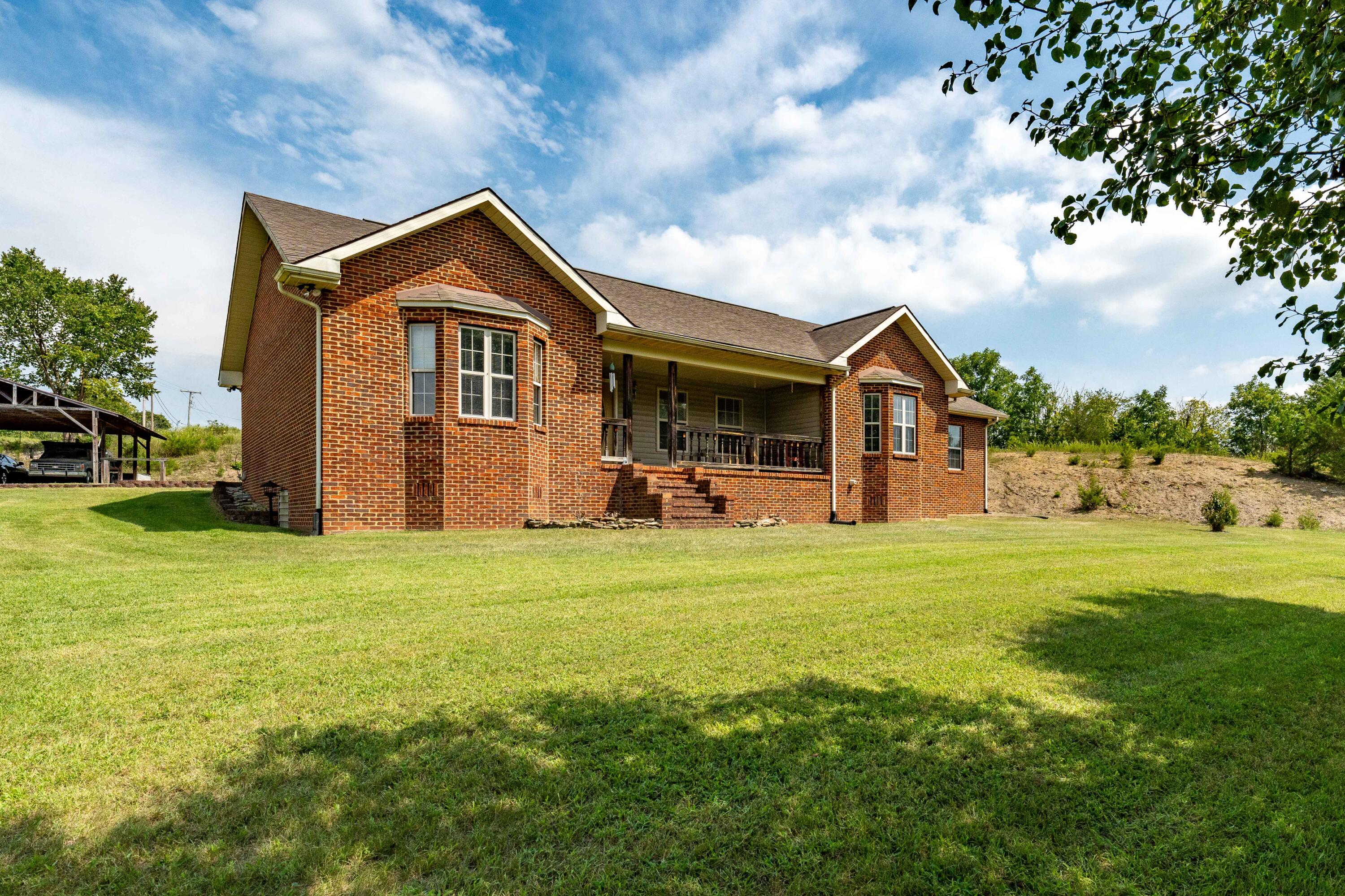 588 Packing House Road (4 of 54)