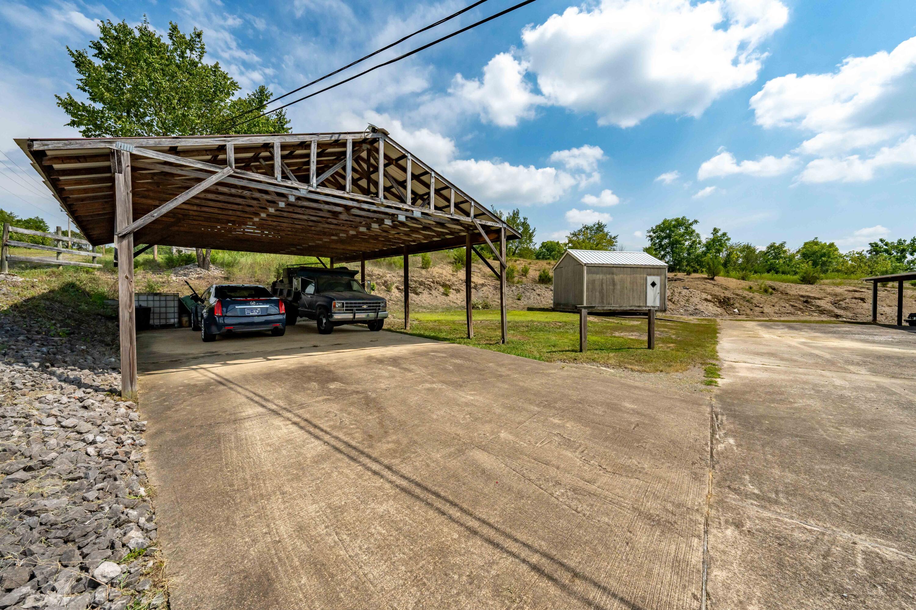 588 Packing House Road Kingsport, TN 37660 - Photo 45 of 51 588 Packing House Road (22 of 54)