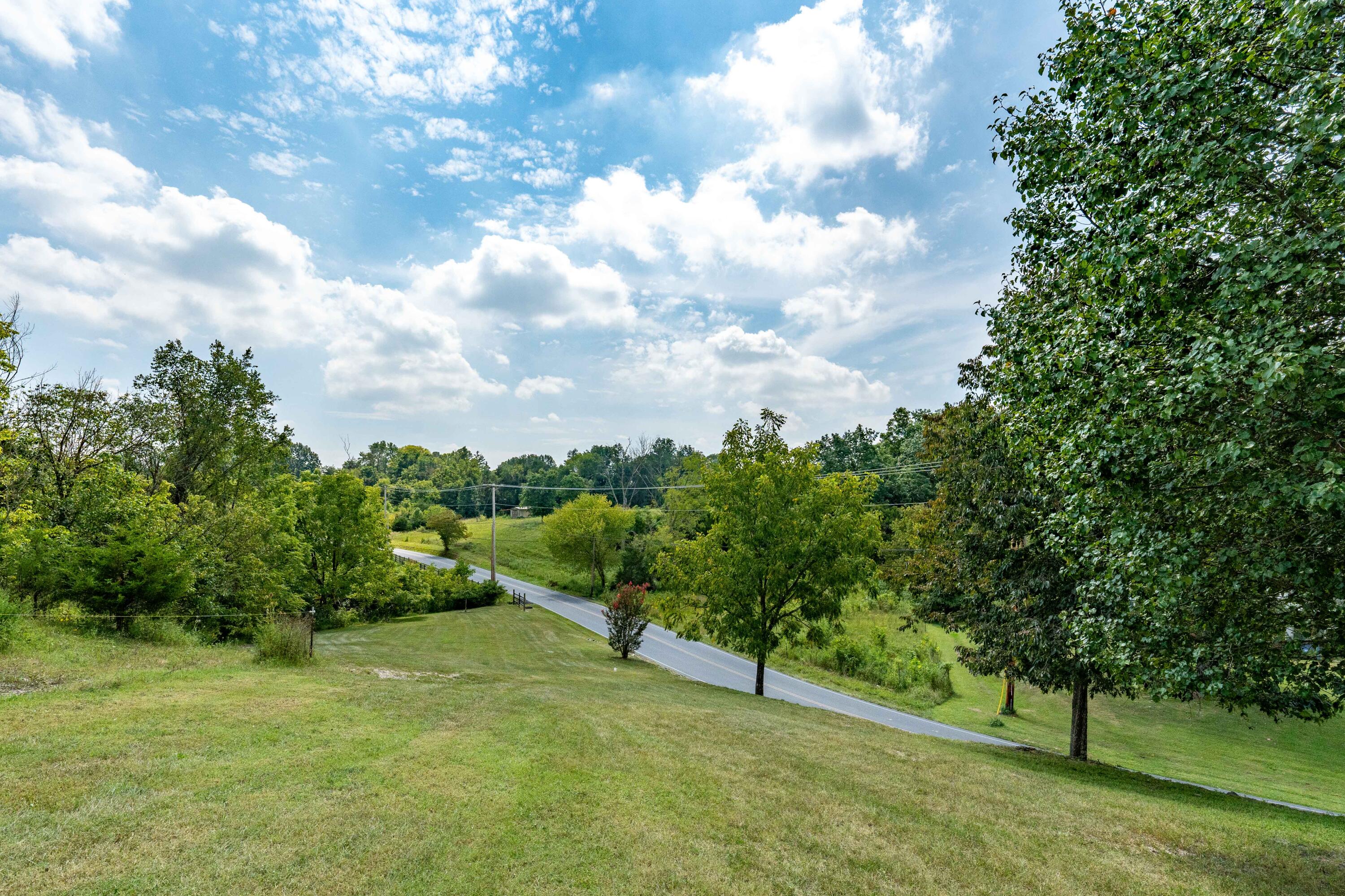 588 Packing House Road Kingsport, TN 37660 - Photo 46 of 51 588 Packing House Road (7 of 54)