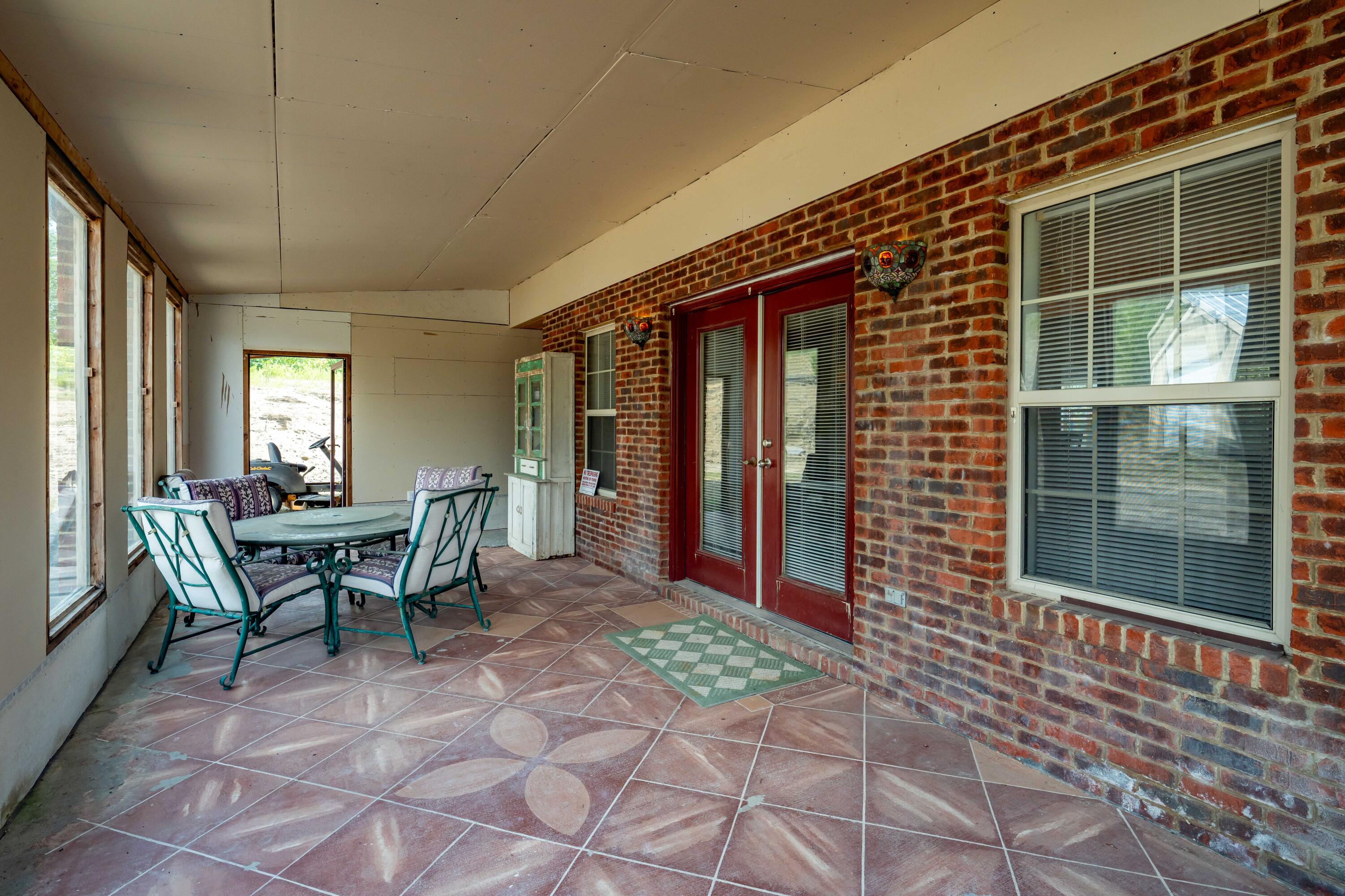 588 Packing House Road Kingsport, TN 37660 - Photo 48 of 51 588 Packing House Road (24 of 54)