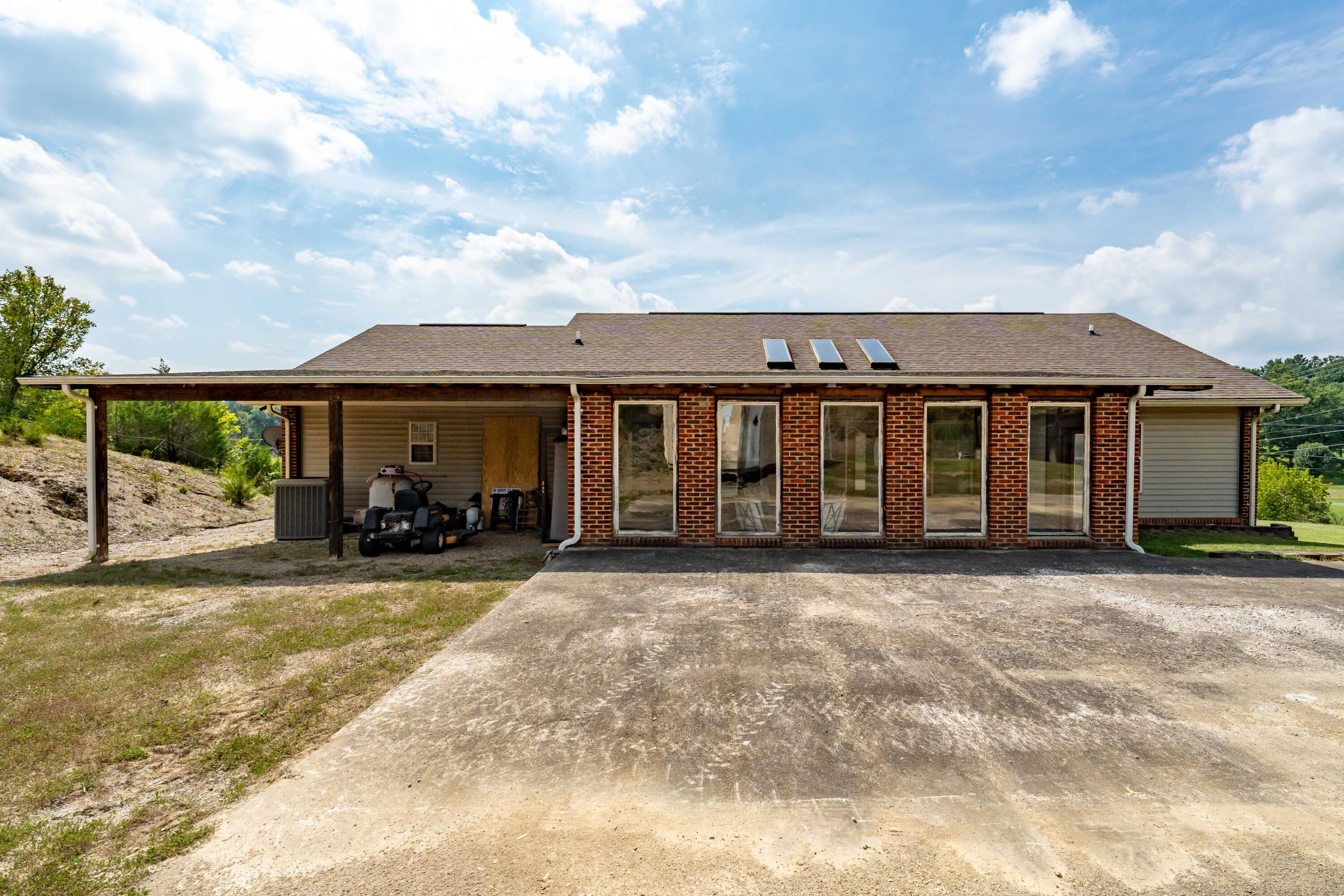 588 Packing House Road Kingsport, TN 37660 - Photo 49 of 51 588 Packing House Road (18 of 54)