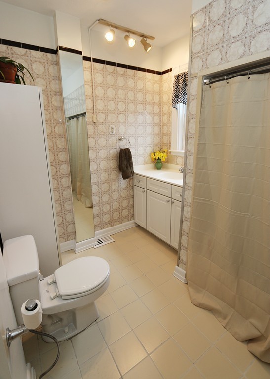 6 Kenney Street, Unit 2 Boston, MA 02130 - Photo 8 of 11