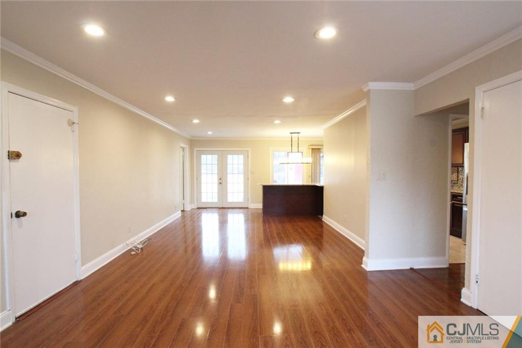 3 Quentin Road Kendall Park, NJ 08824 - Photo 8 of 25 Gallery Image 8
