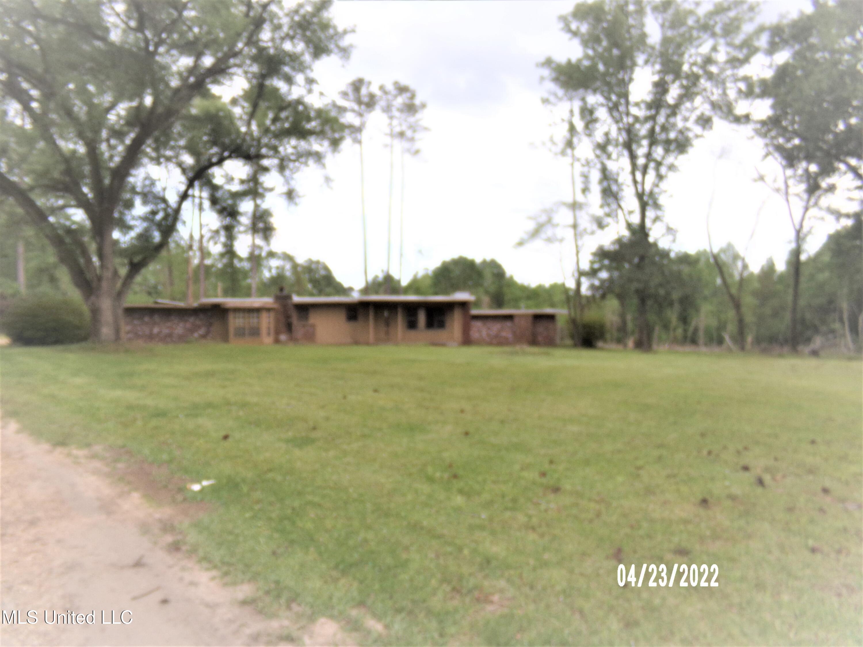 5068 Terry Road Jackson, MS 39212 - Photo 1 of 28 Front View