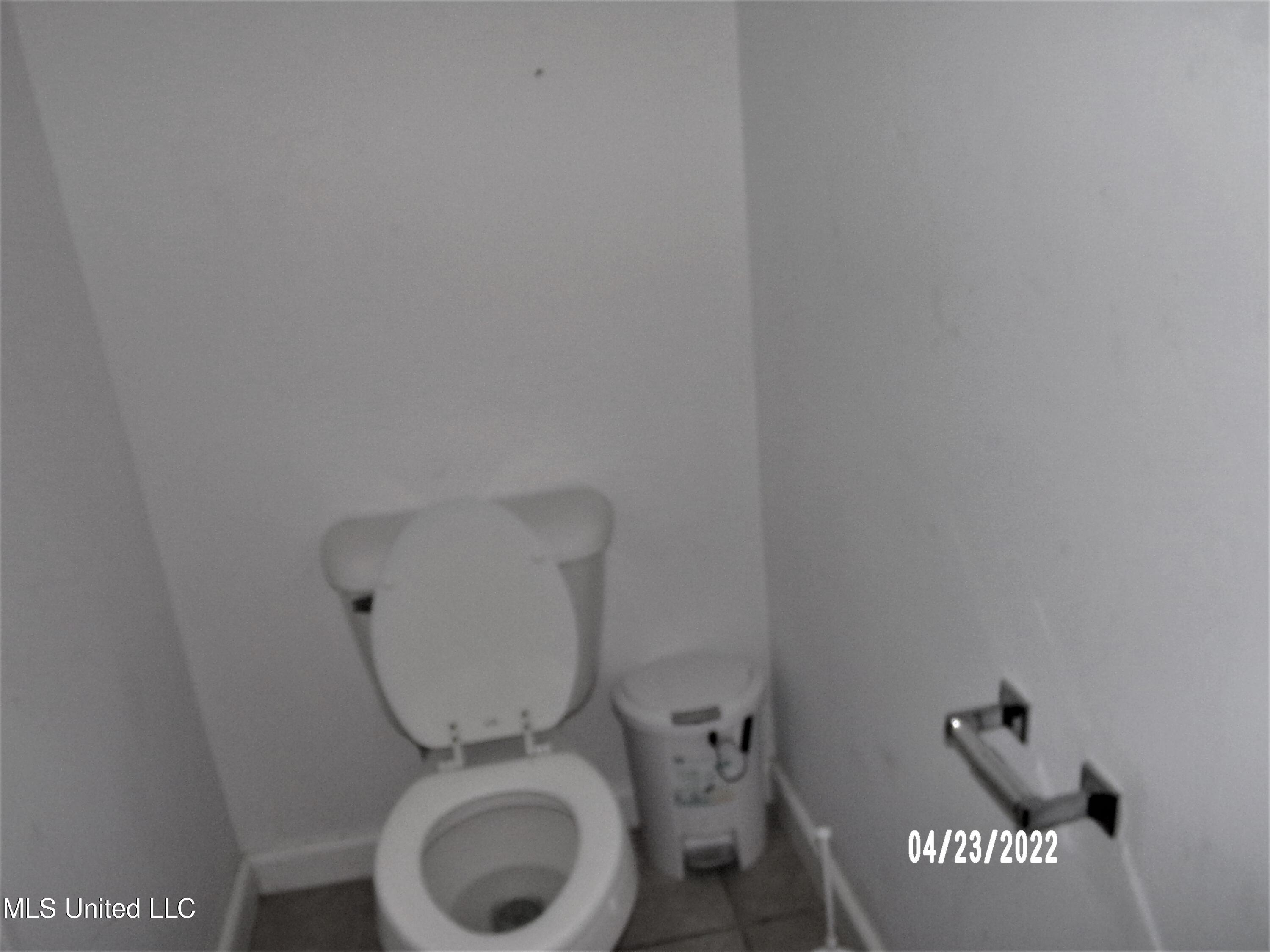 5068 Terry Road Jackson, MS 39212 - Photo 21 of 28 100_2395
