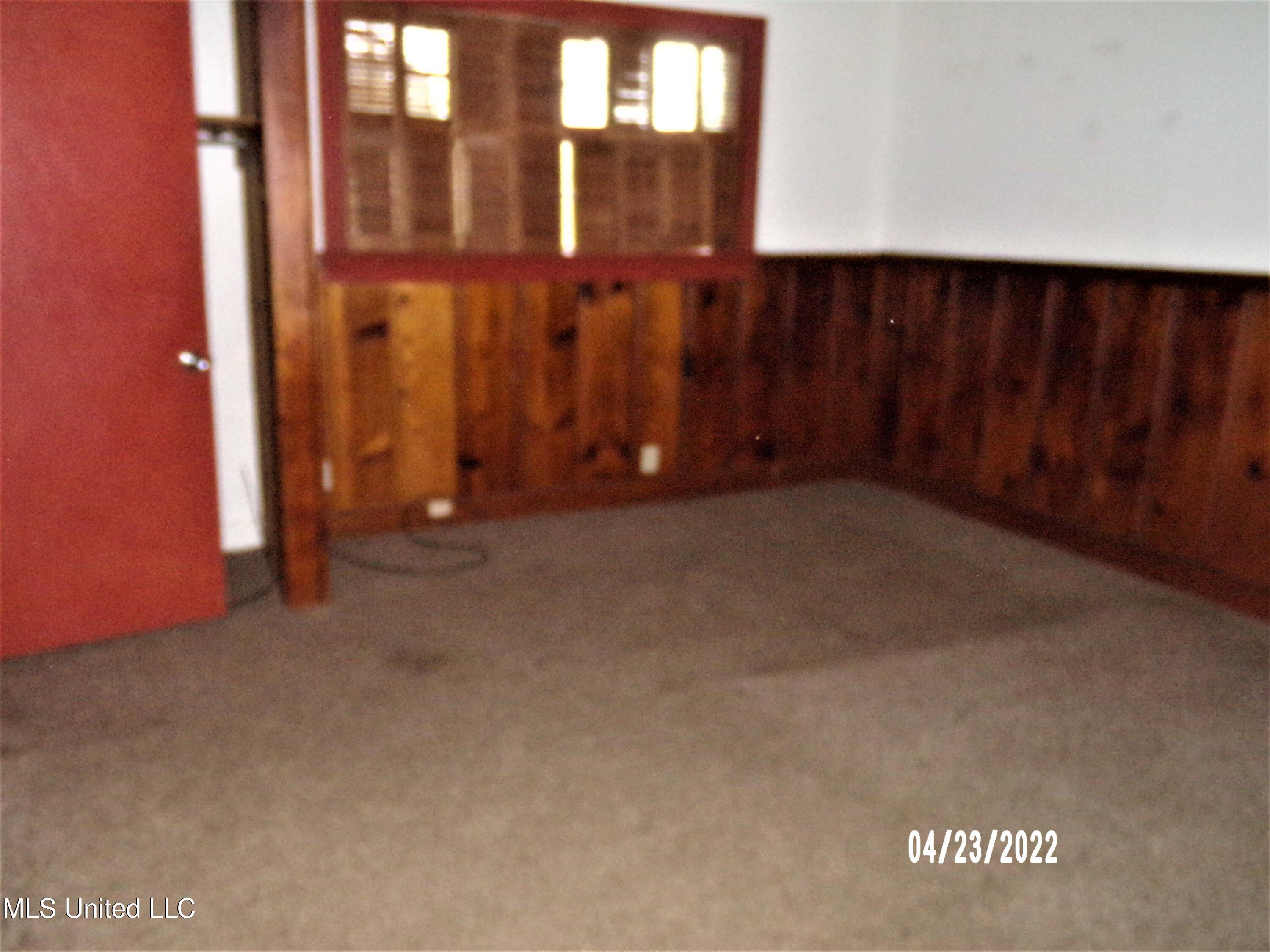 5068 Terry Road Jackson, MS 39212 - Photo 6 of 28 100_2409