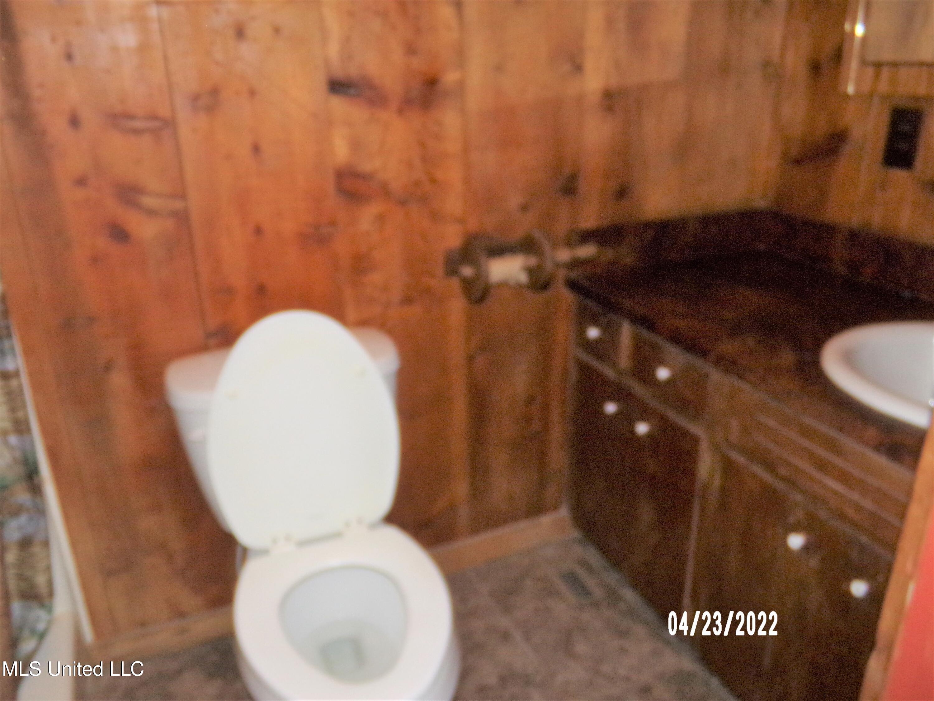 5068 Terry Road Jackson, MS 39212 - Photo 7 of 28 100_2410