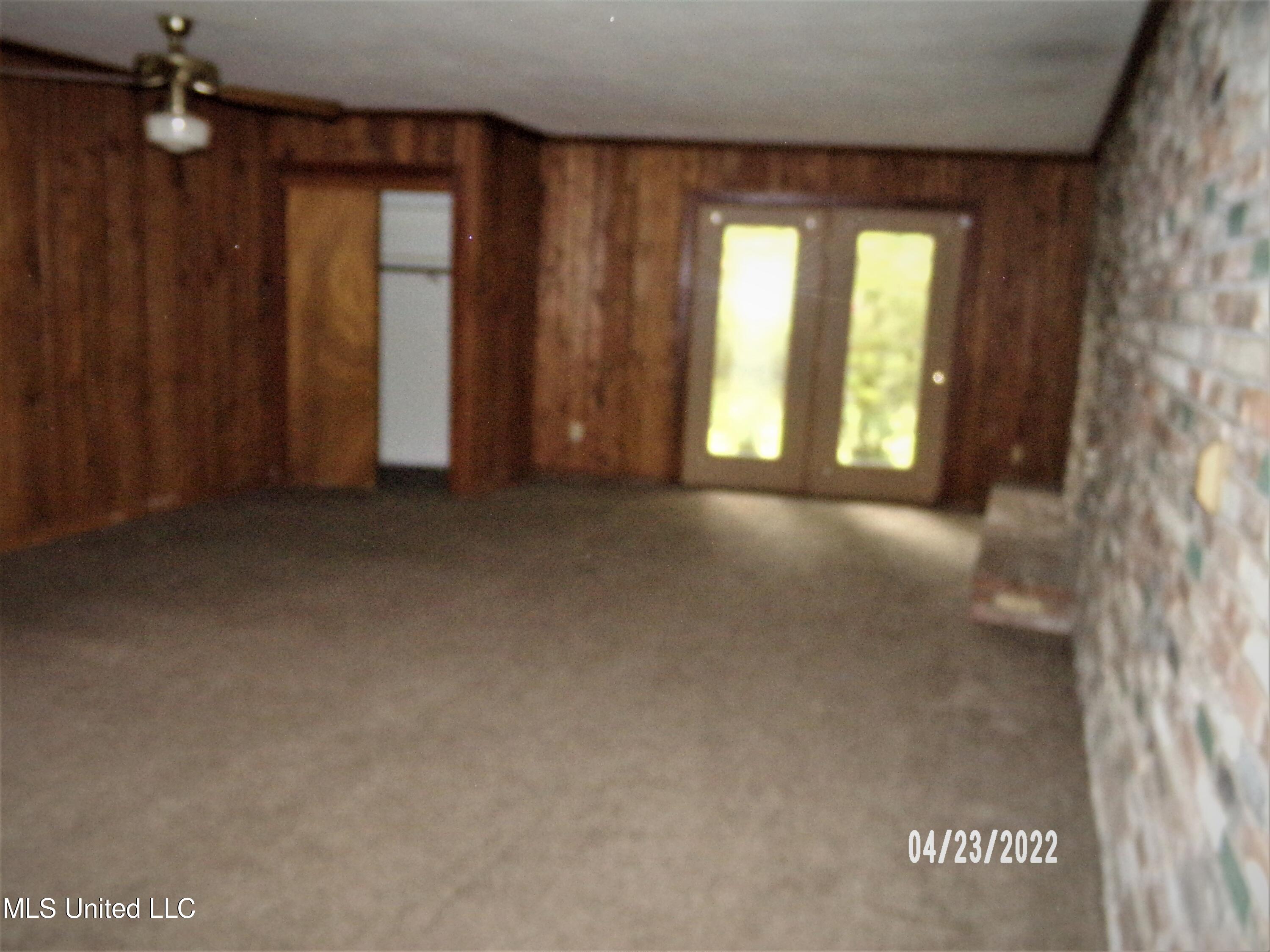 5068 Terry Road Jackson, MS 39212 - Photo 10 of 28 100_2413