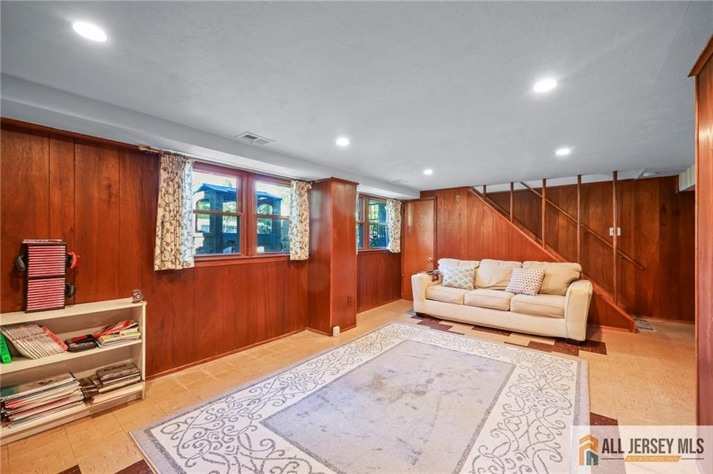 15 Kings Road East Brunswick, NJ 08816 - Photo 21 of 44 Gallery Image 21