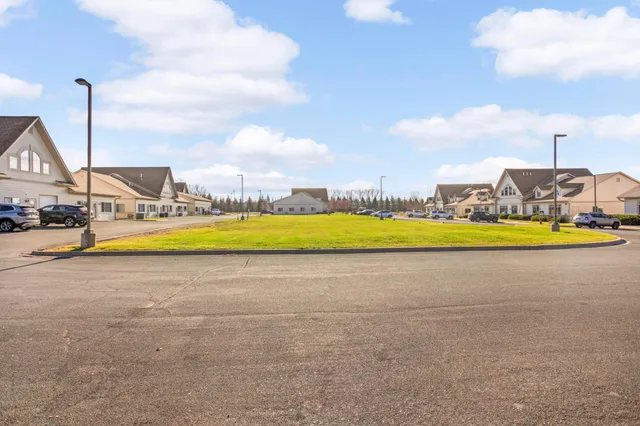 $95,000 | 803 807/811 Meander Court, Hamel, MN 55340