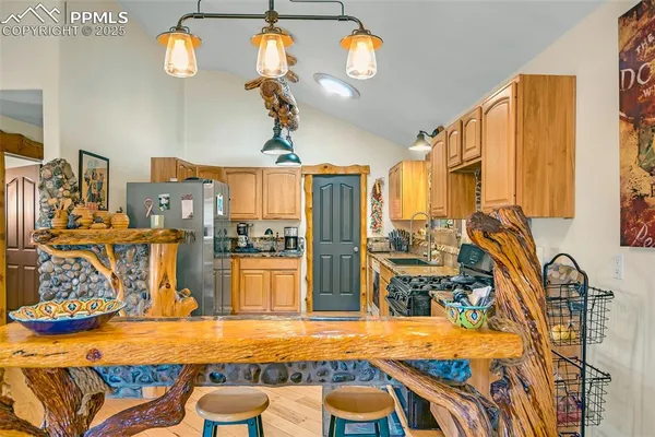 $599,999 | 38 Mcdonnell Drive, Cotopaxi, CO 81223