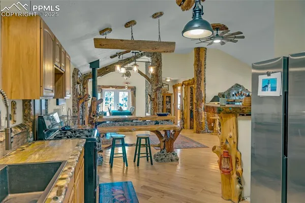 $599,999 | 38 Mcdonnell Drive, Cotopaxi, CO 81223