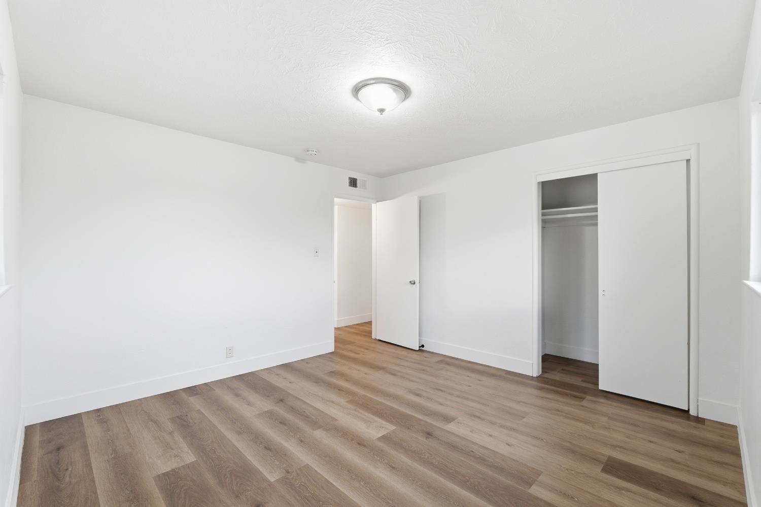 3473 East Dayton Avenue Fresno, CA 93726 - Photo 25 of 49 a view of an empty room