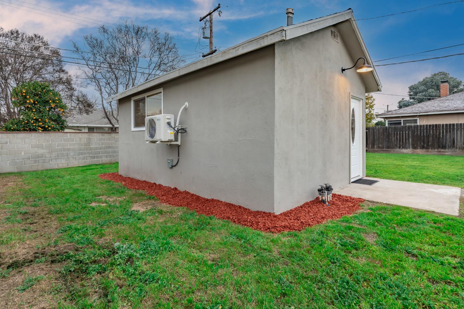 3473 East Dayton Avenue Fresno, CA 93726 - Photo 35 of 49 a view of back yard of the house