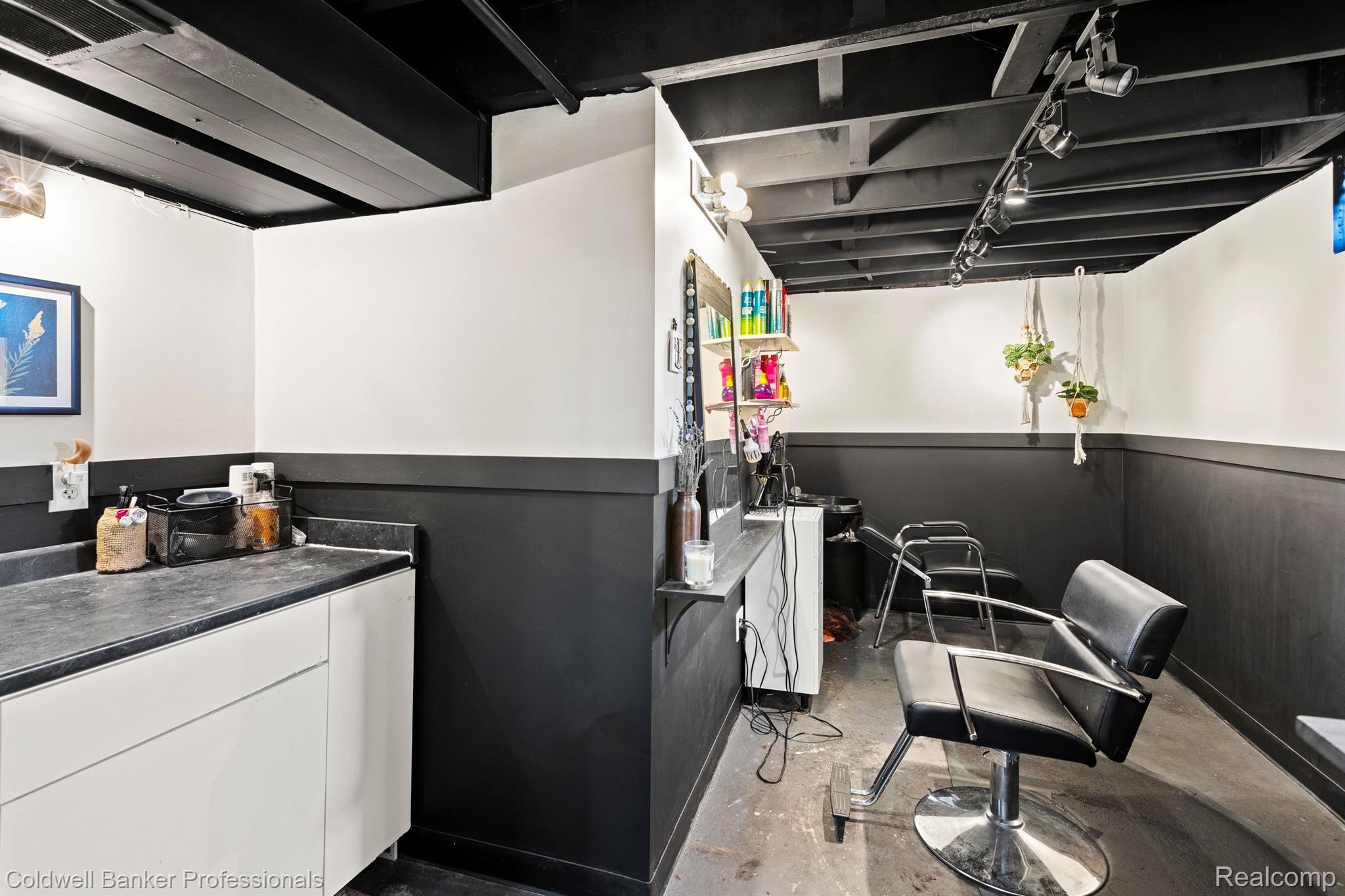 47760 Frederick Road Utica, MI 48317 - Photo 25 of 39 salon space in basement