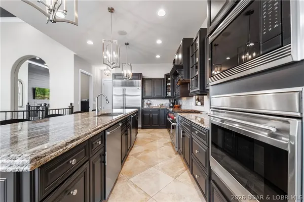 $3,050,000 | 764 Via Del Lago Drive, Sunrise Beach, MO 65079