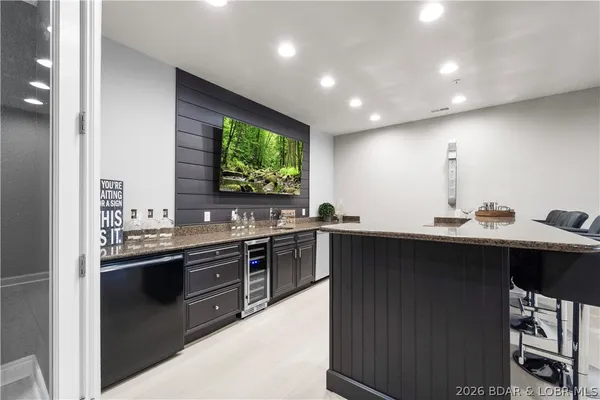 $3,050,000 | 764 Via Del Lago Drive, Sunrise Beach, MO 65079