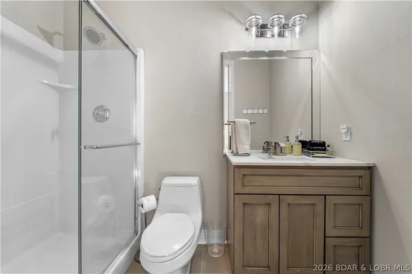 $3,050,000 | 764 Via Del Lago Drive, Sunrise Beach, MO 65079