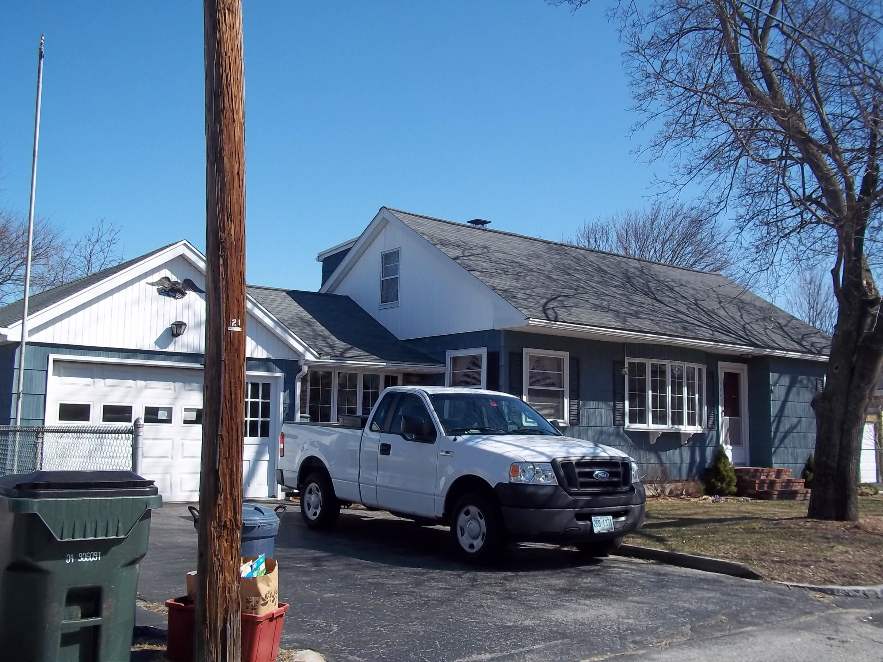 756 Howe Street Manchester, NH 03103 - Photo 1 of 1