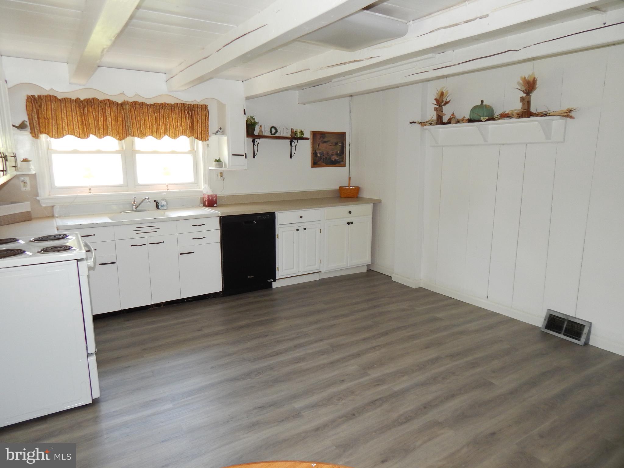 349 Laurel Road Boyertown, PA 19512 - Photo 13 of 25 Gallery Image 13