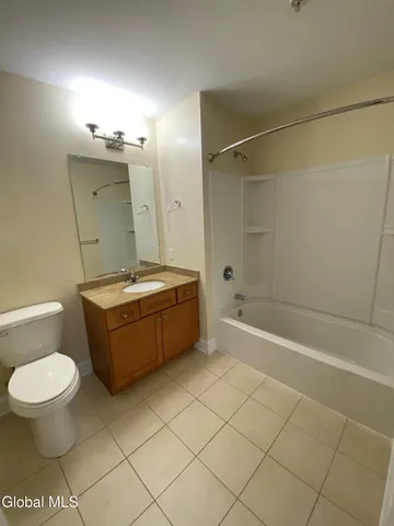 $1,790 | 60 Weibel Avenue, Unit 9HP208, Saratoga Springs, NY 12866