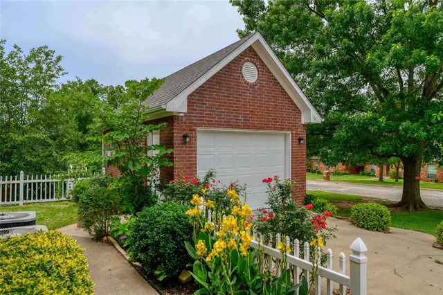 $474,900 | 12 Ambassador Court, Denison, TX 75020