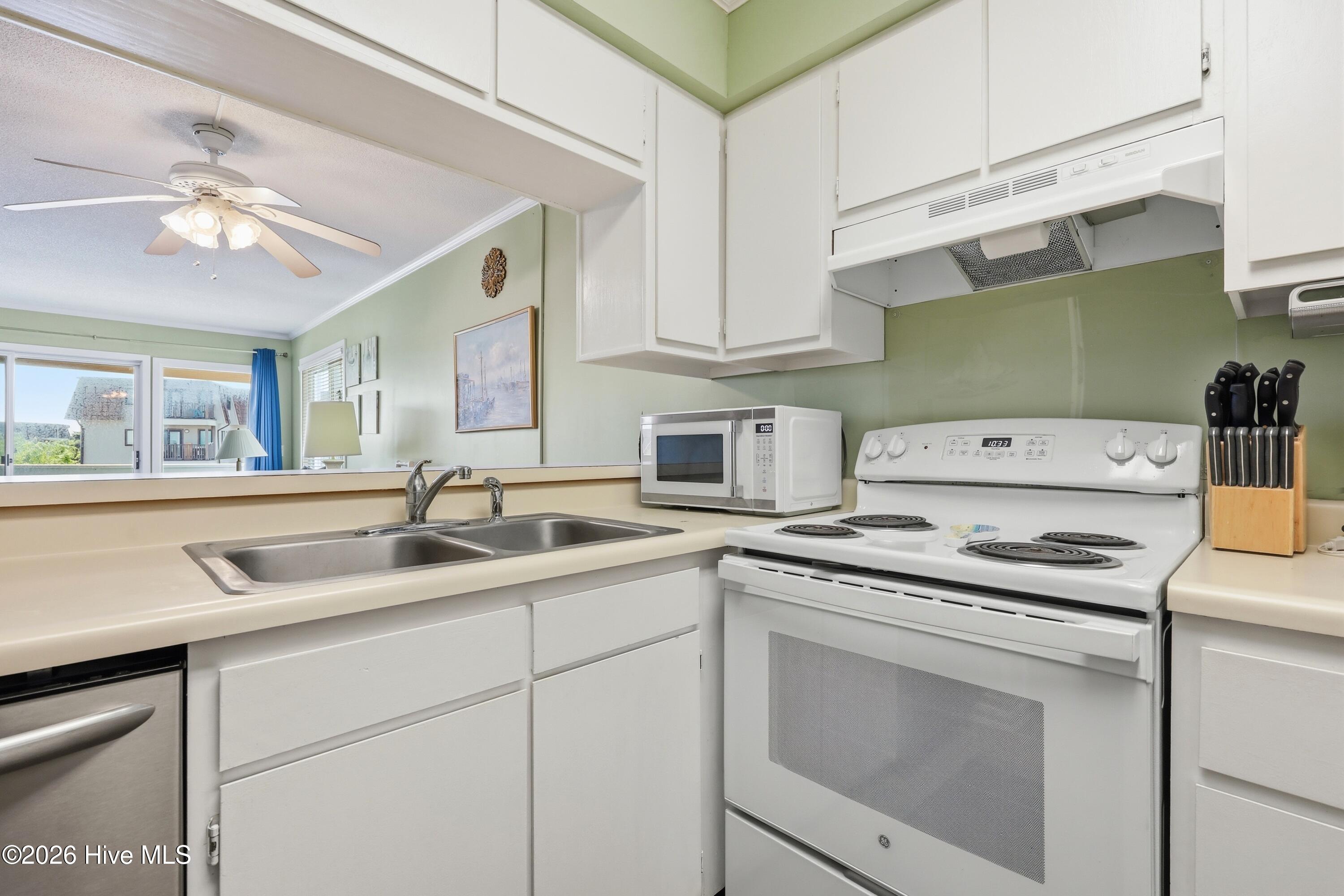 1904 East Fort Macon Road, Unit 252 Atlantic Beach, NC 28512 - Photo 13 of 57 21-print-IMG_9674